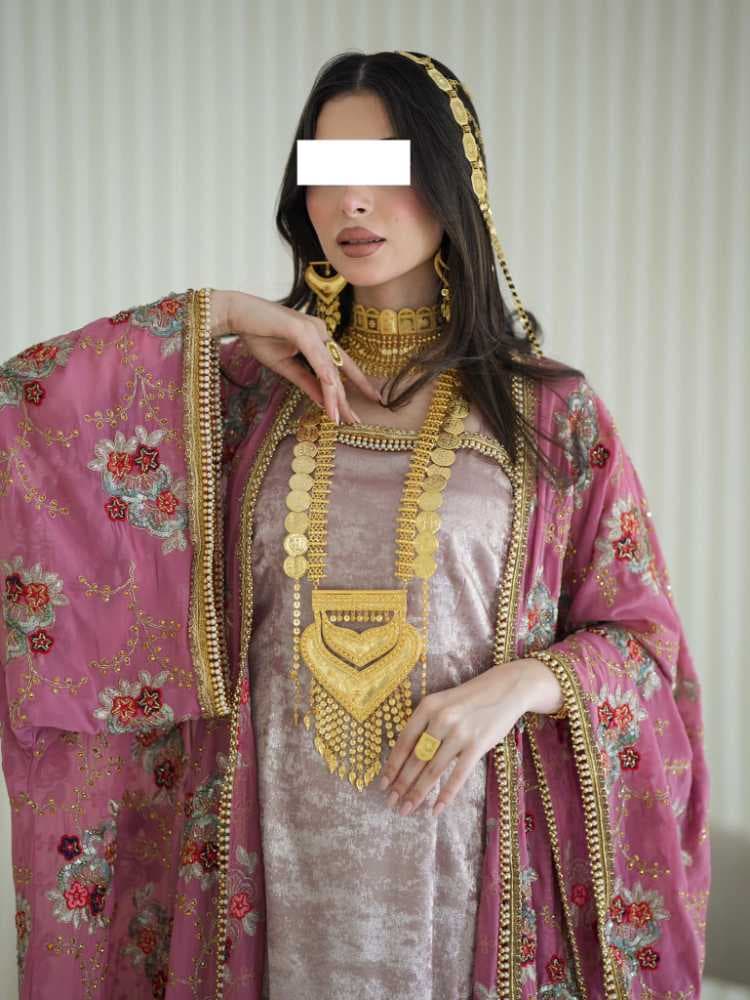 بشت