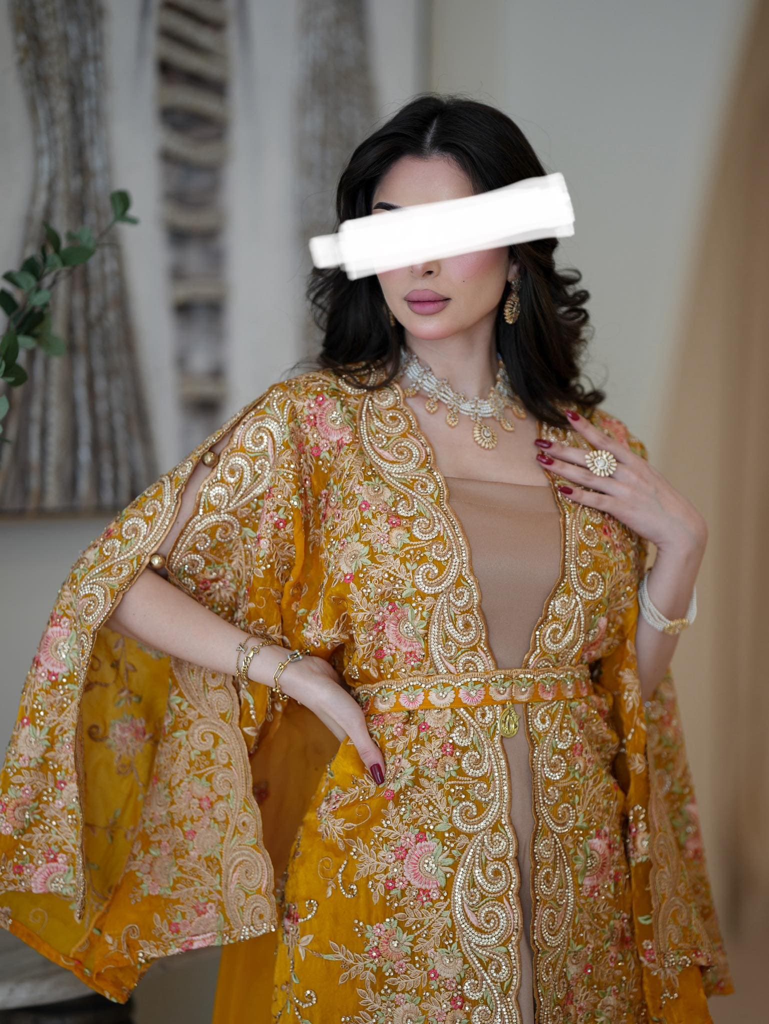 بشت